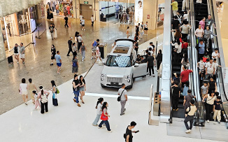 极氪汽车  X  深圳万象天地  