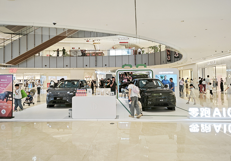 零跑汽车  X  佛山千灯湖环宇城  